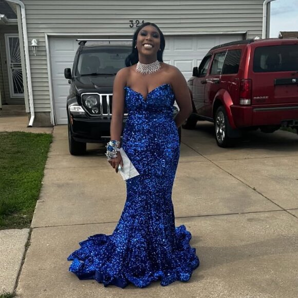 Prom Dress - Picture 6 of 6